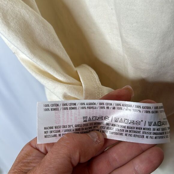 Disney Parks Mickey Mouse T-shirt.  Crew Neck 80’s Retro Vintage Style. Size Sm. - Picture 6 of 6